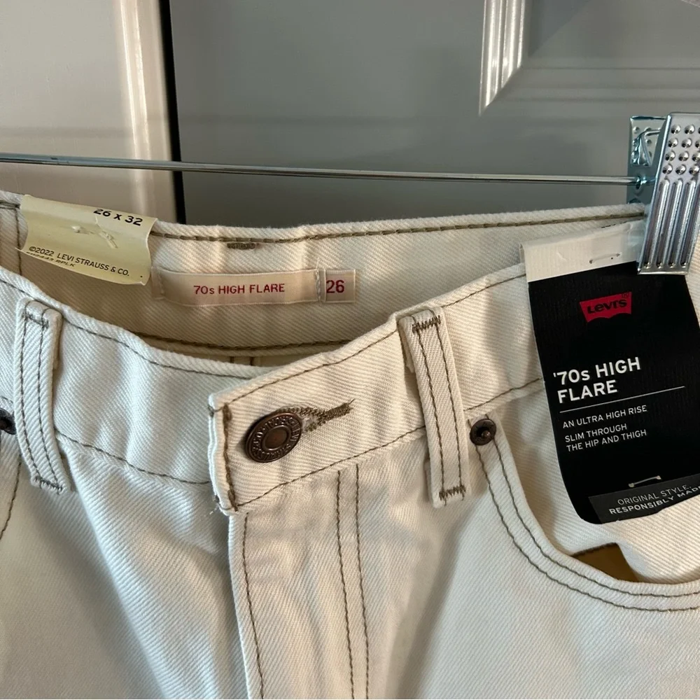 NWT Free People Levi’s Movin On 70s High Flare Jeans - Picture 6 of 7